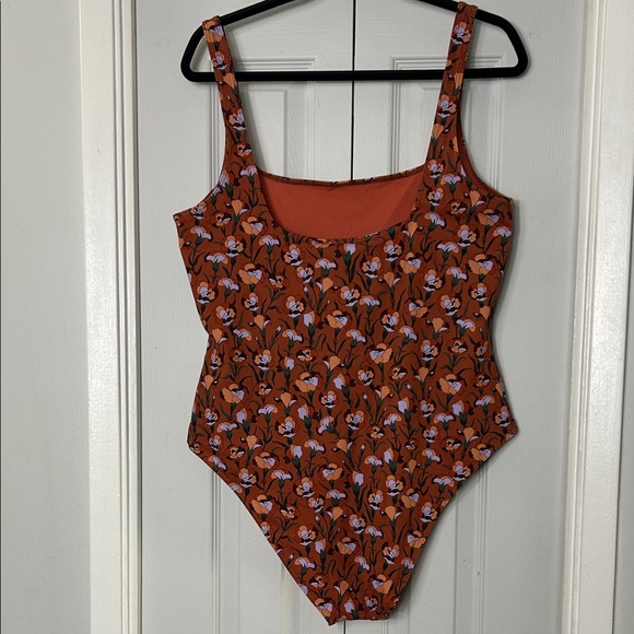 {BNWT} ARITZIA Rust/Burnt orange One-Piece Swimsuit. - Picture 7 of 8
